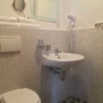 badezimmer-doppelzimmer-seeblick-e1502370641681-150x150 Am Weißen See Pension am Weissen See